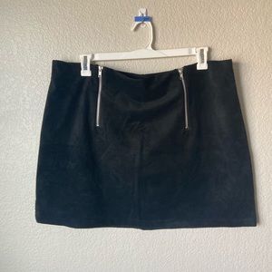 Forever 21 Plus size mini skirt